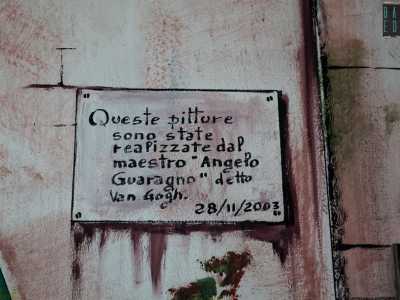 Soprannominato il �Van Gogh� del capoluogo pugliese, l�artista ha sinora realizzato pi� di 300 lavori, accomunati dal suo stile na�f: semplice e molto riconoscibile 